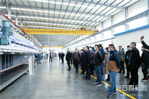 高效節(jié)能砂石環(huán)保技術(shù)及應(yīng)用研討會(huì)嘉賓參觀景津環(huán)保工廠